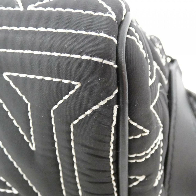 Louis Vuitton LV Snow Dopp Kit M21435 小包-3