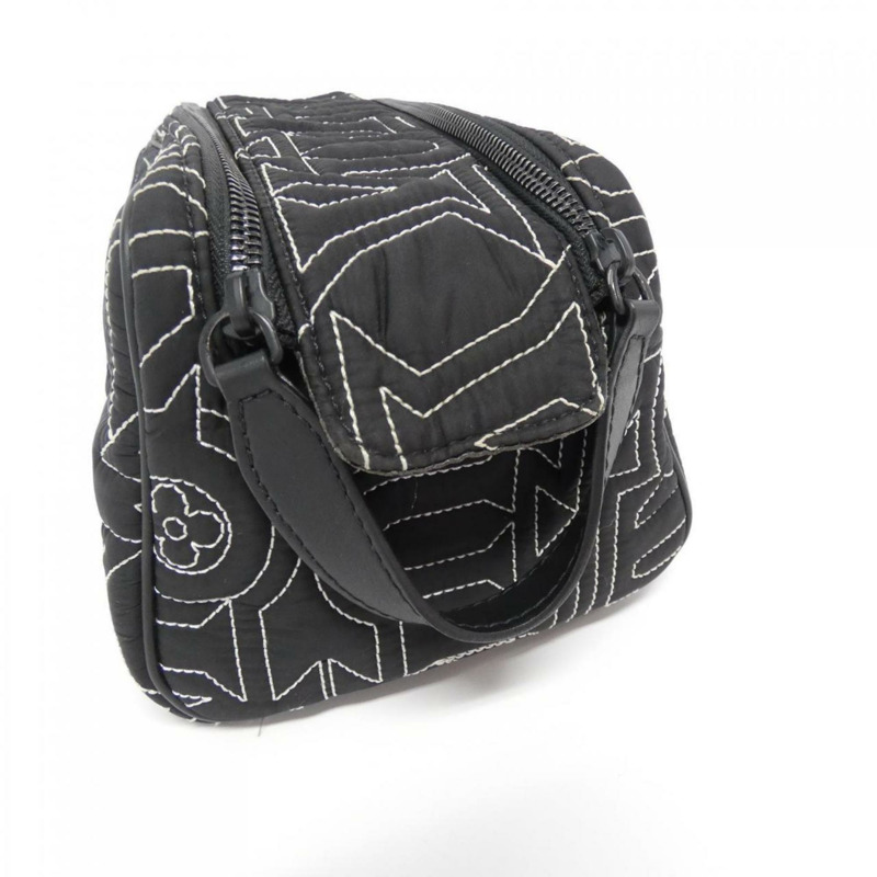 Louis Vuitton LV Snow Dopp Kit M21435 小包-5