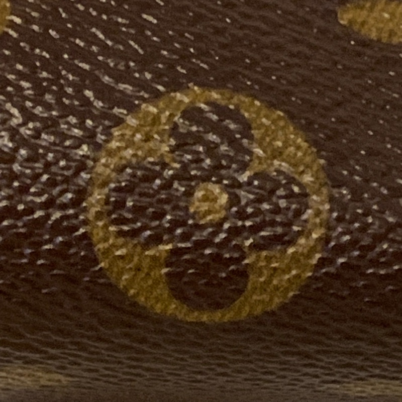 LOUIS VUITTON LV 路易威登 老花帆布圓筒化妝包 手拿包 小手袋包 小拿包-50