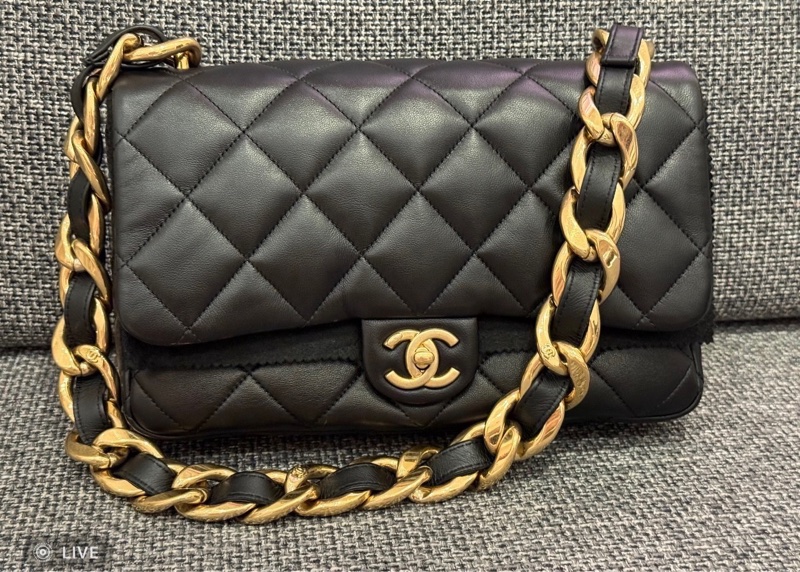 CHANEL 香奈兒 黑色羊皮金鍊粗鍊條CF口蓋包（日本 Brand Off 台灣店購入）-0
