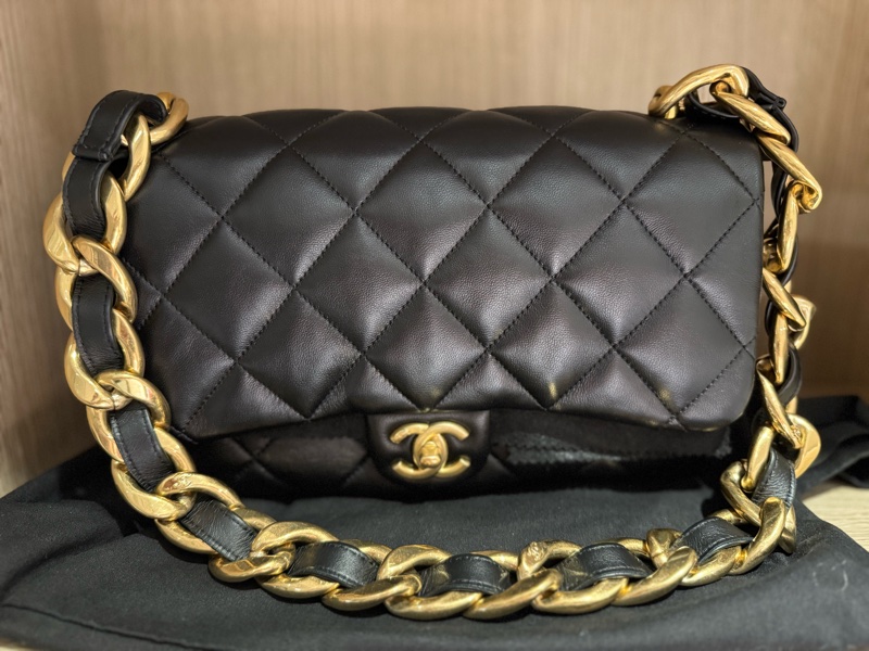 CHANEL 香奈兒 黑色羊皮金鍊粗鍊條CF口蓋包（日本 Brand Off 台灣店購入）-6