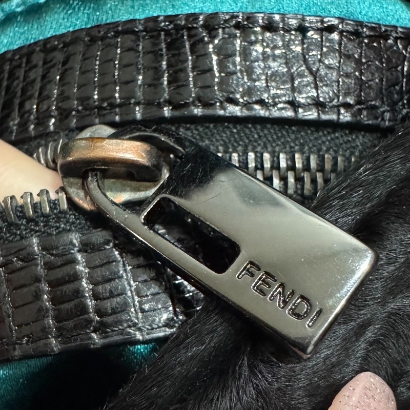 fendi vintage 黑色 馬毛 蜥蜴皮提把 黑色水鑽 法棍包 腋下包 肩背包 手提包 側背包-43