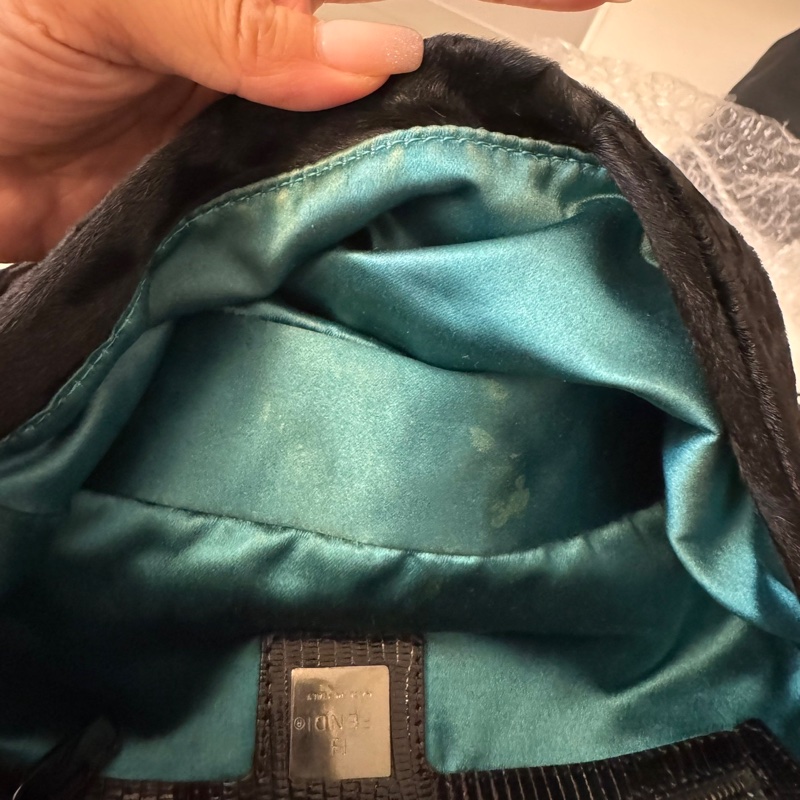 fendi vintage 黑色 馬毛 蜥蜴皮提把 黑色水鑽 法棍包 腋下包 肩背包 手提包 側背包-46