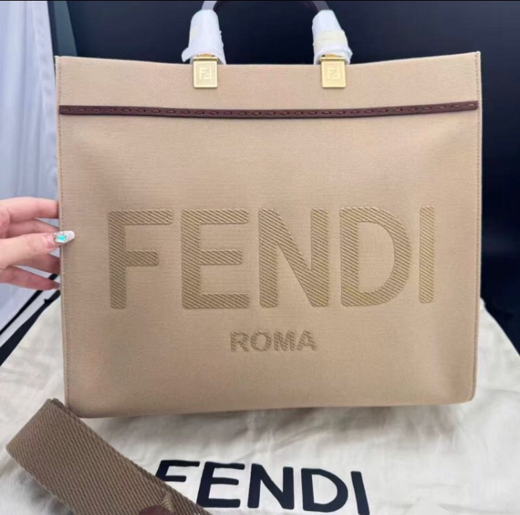 FENDI 托特包 中號  全新-4