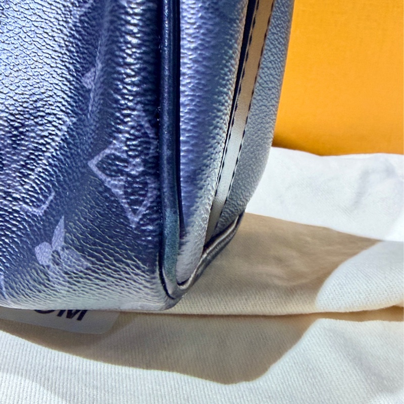 LV - Keepall Bandoulière 25 (M46271)-22