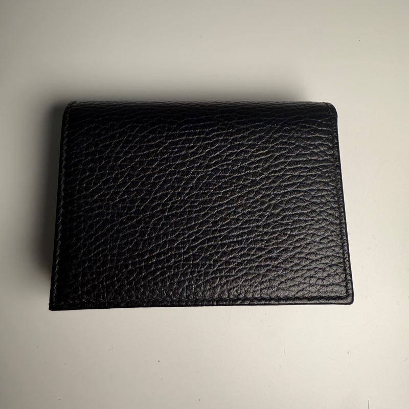 Gucci 456126黑色黑釦Logo 零錢袋對折短夾-2