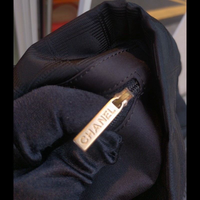 Chanel新旅行系列黑布tote-35