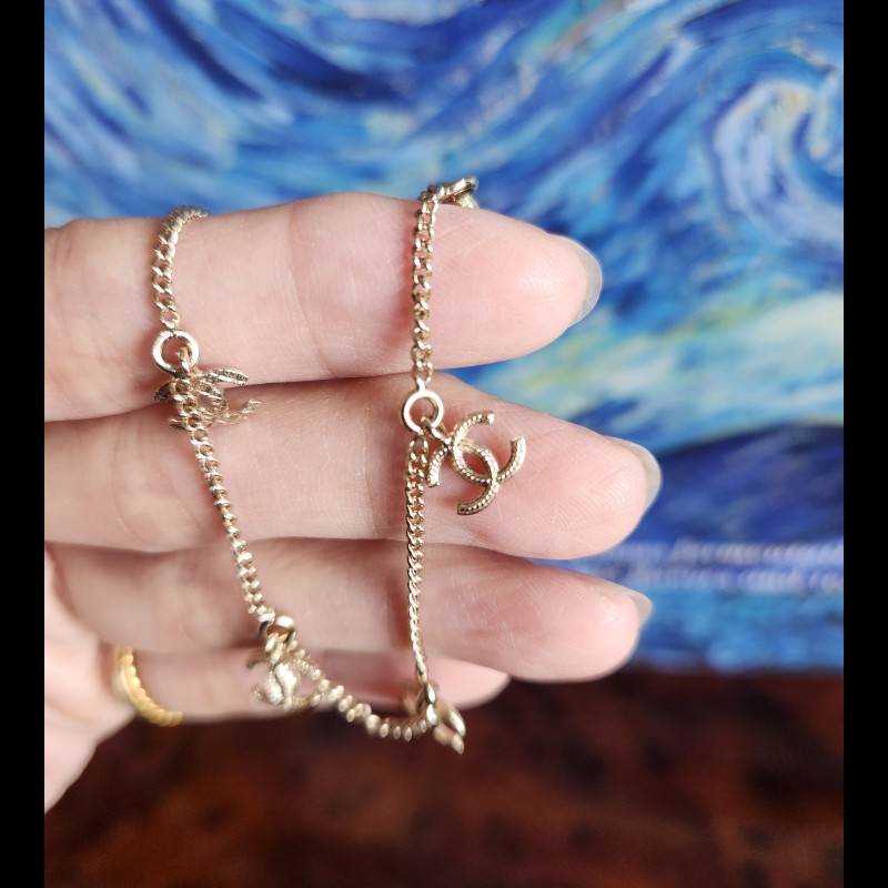 #chanel #香奈兒 淡金手鍊 超美低調奢華 垂墜氣質款 日本購回 付盒 防塵袋-6