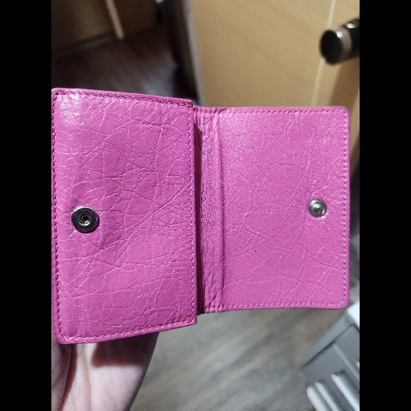 #巴黎世家 #三折 #短夾 原價12600  超實用 小包放置方便-21