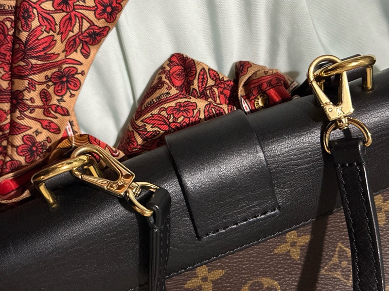 Louisvuitton - Locky BB (M44141)-7