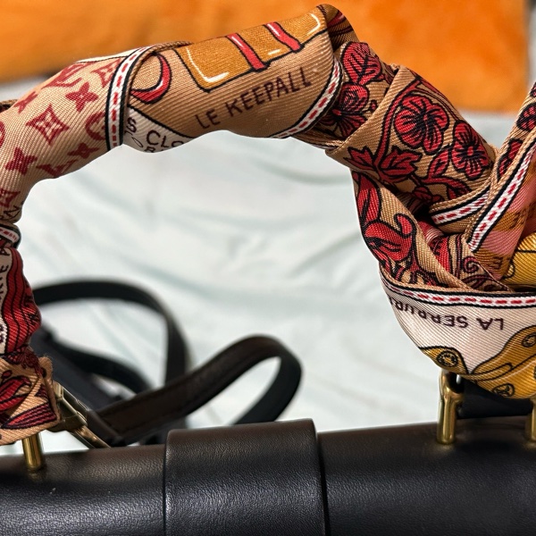 Louisvuitton - Locky BB (M44141)-16