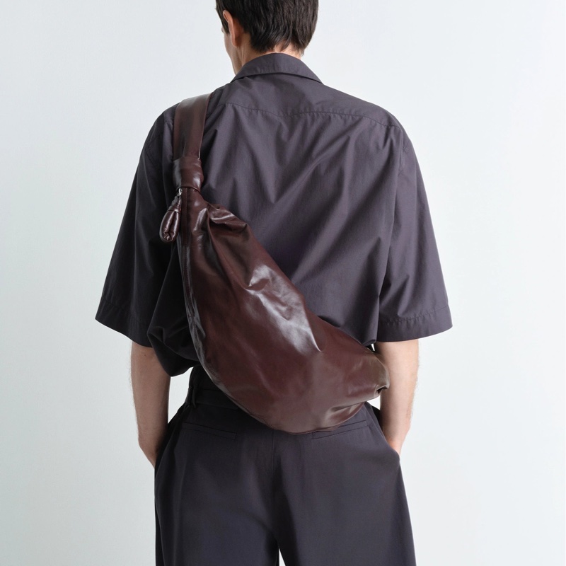 Soft croissant bag紙牛皮款牛角可頌包中號 / LEMAIRE-7