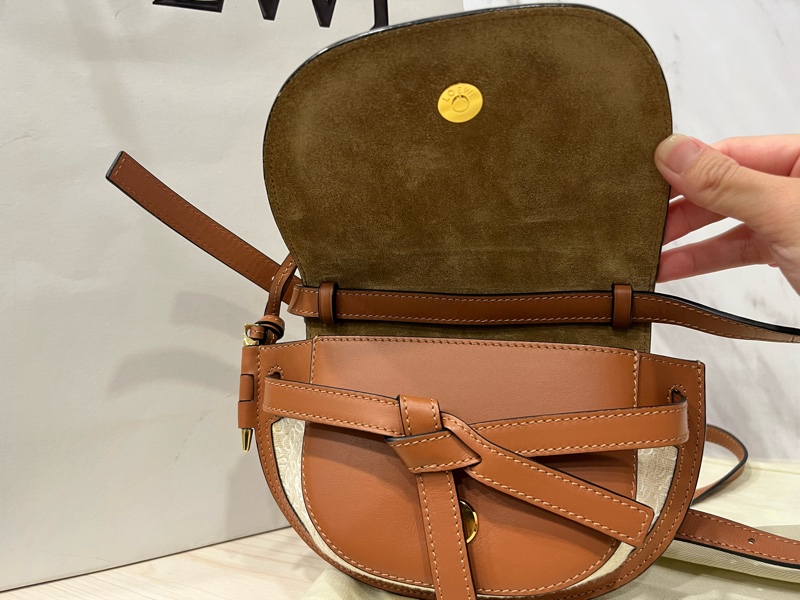 LOEWE 蕾絲布款絕美Gate mini-2