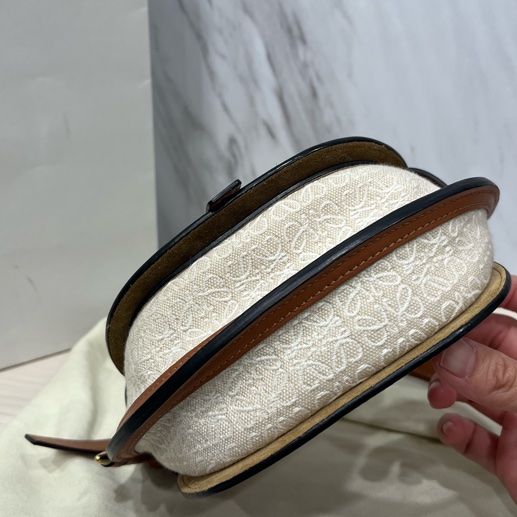 LOEWE 蕾絲布款絕美Gate mini-7
