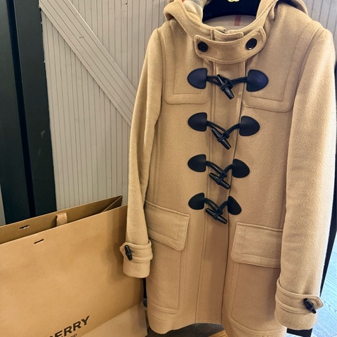 Burberry 正品 帽子牛角釦羊毛大衣 UK4 95成新 義大利羅馬Burberry專櫃帶回