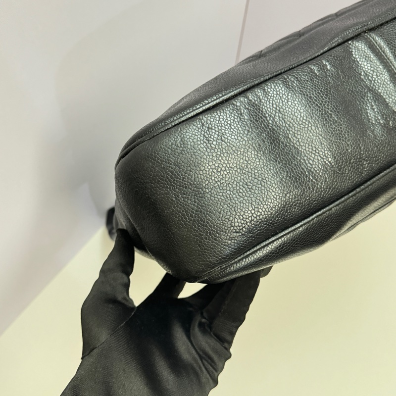 （極稀有 天菜荔枝牛皮😍） Chanel 香奈兒 荔枝牛皮 黑金Hobo 大包-13