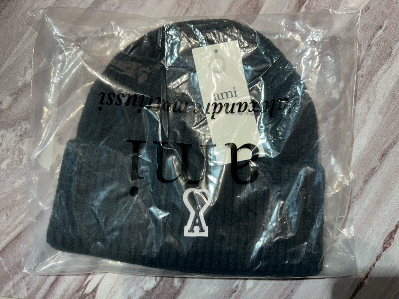 Ami Paris 黑心logo黑色毛帽  | ASCE-3