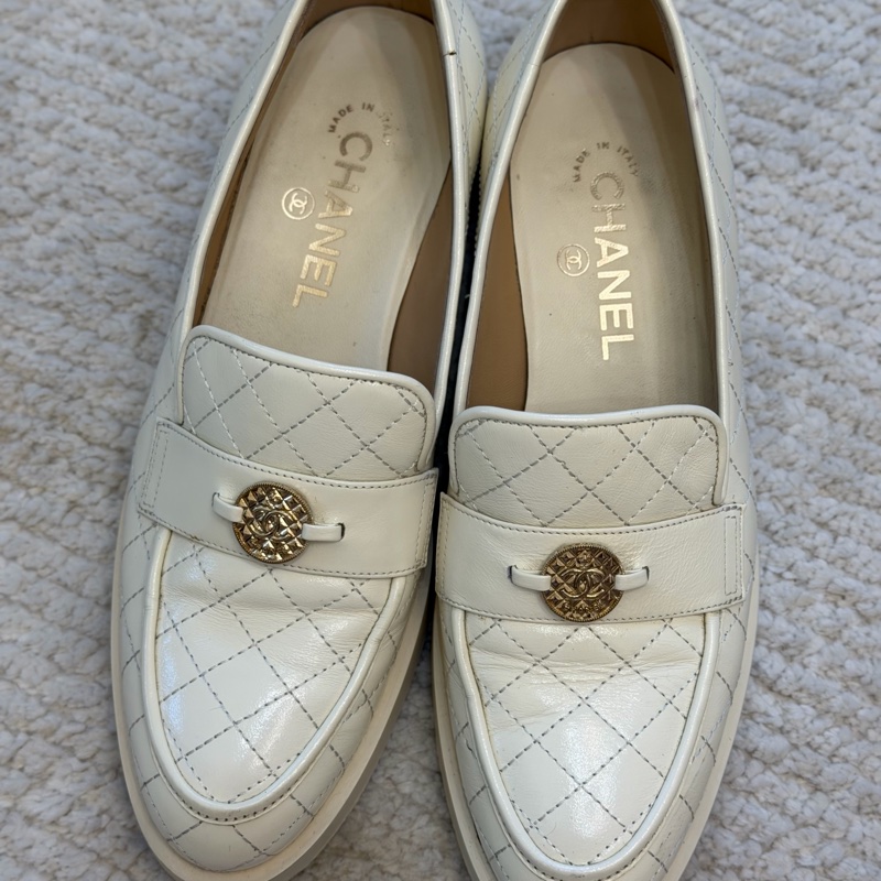 Chanel 金幣雙C 奶白粗跟樂福鞋 香奈兒樂福鞋 金幣樂福鞋-1