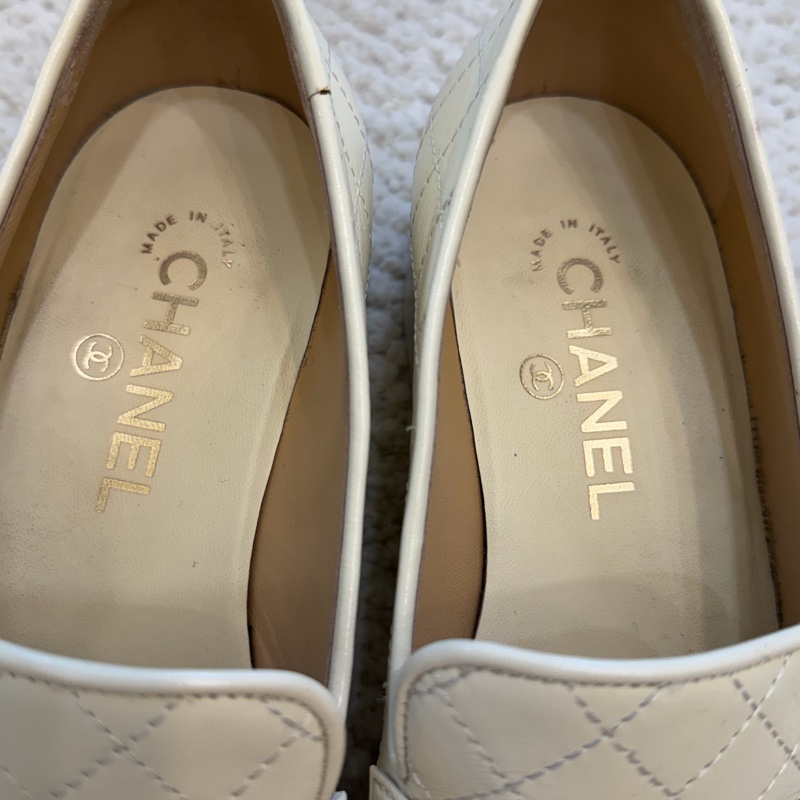 Chanel 金幣雙C 奶白粗跟樂福鞋 香奈兒樂福鞋 金幣樂福鞋-11