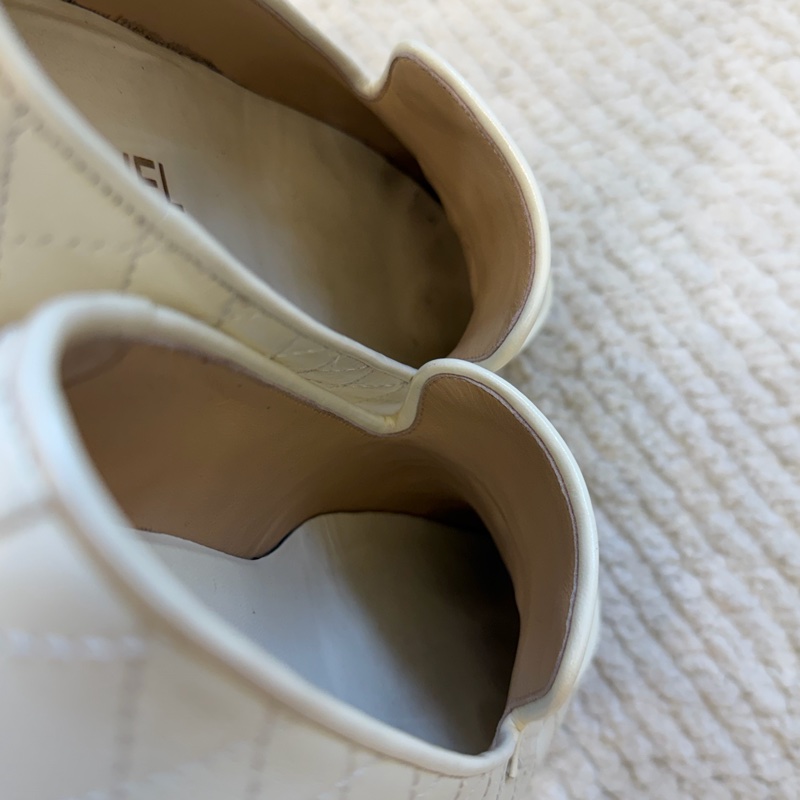 Chanel 金幣雙C 奶白粗跟樂福鞋 香奈兒樂福鞋 金幣樂福鞋-12