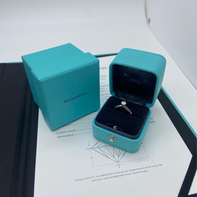 Tiffany0.3克拉鑽鑽戒47.5碼,配件盒子保卡,主鑽0.3克拉,顏色I,淨度vs1-8