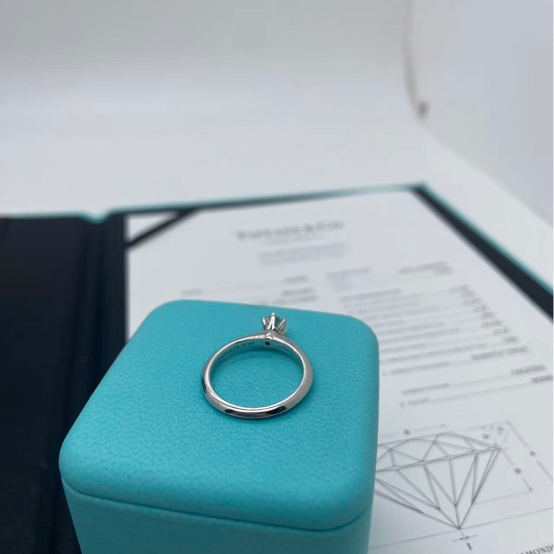 Tiffany0.3克拉鑽鑽戒47.5碼,配件盒子保卡,主鑽0.3克拉,顏色I,淨度vs1-10