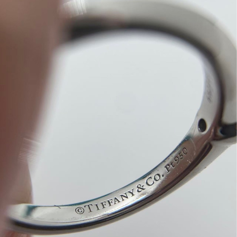 Tiffany0.3克拉鑽鑽戒47.5碼,配件盒子保卡,主鑽0.3克拉,顏色I,淨度vs1-15
