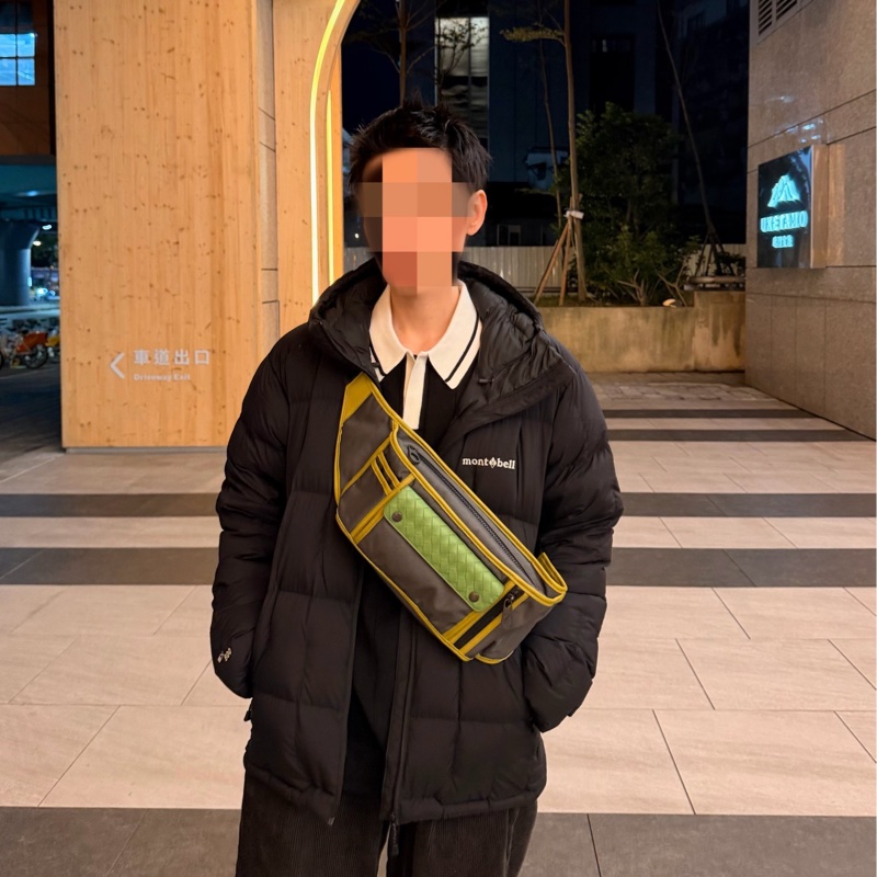 BOTTEGA VENETA BV 尼龍撞色 灰綠 胸包 胸口包 腰包 斜背包 肩背包-9