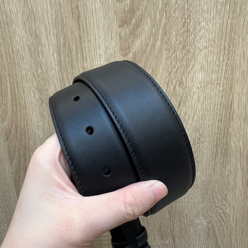 Gucci 黑牛皮Interlocking G Buckle淡金釦皮帶-9
