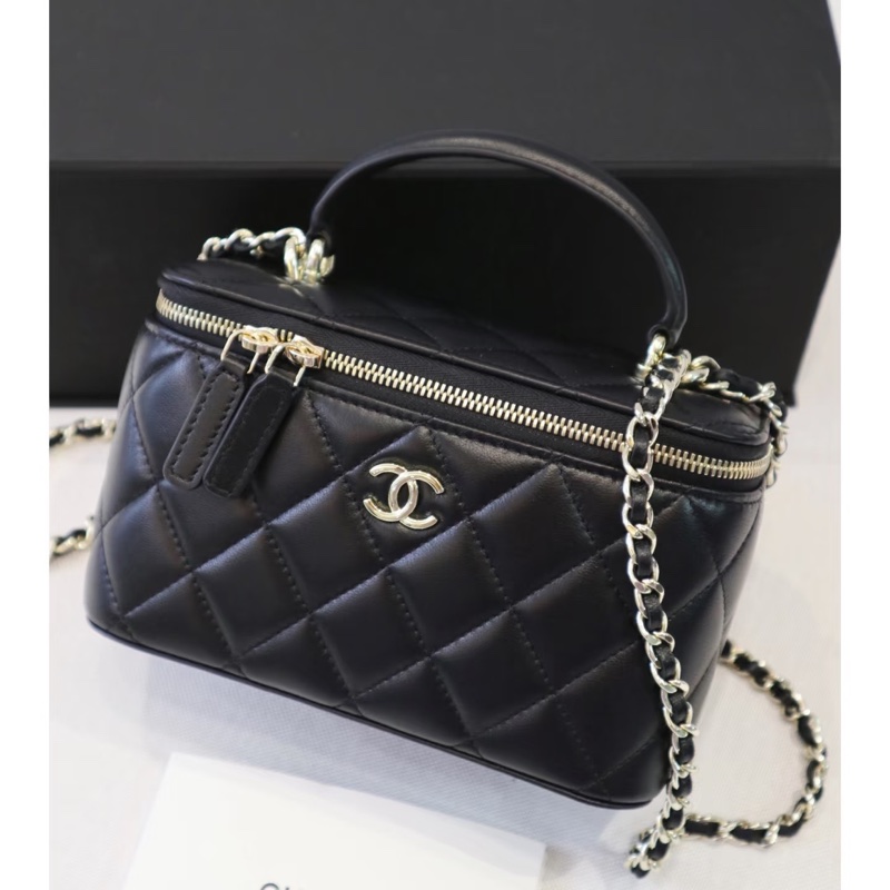 [全新］「急售！特價12.5萬」香奈兒CHANEL新手入坑小香首選手柄羊皮稀有黑銀長盒子化妝包-2