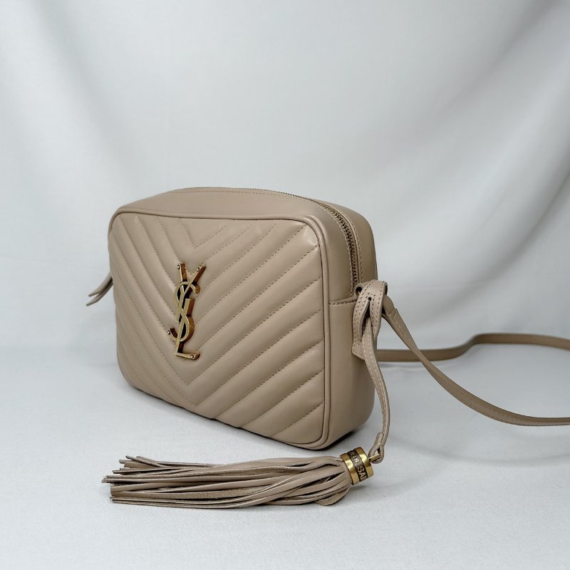 YSL LOU絎縫皮革流蘇相機包-2