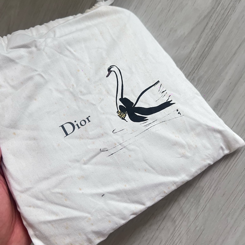 DIOR Oblique 藍丹寧 三合一包 旅行套組* 買了收藏  9新以上  割愛 29800 #買到賺到 尺寸 (公分)21X26.5cm #防塵袋  #附上背帶直接可以斜背  #必買-34