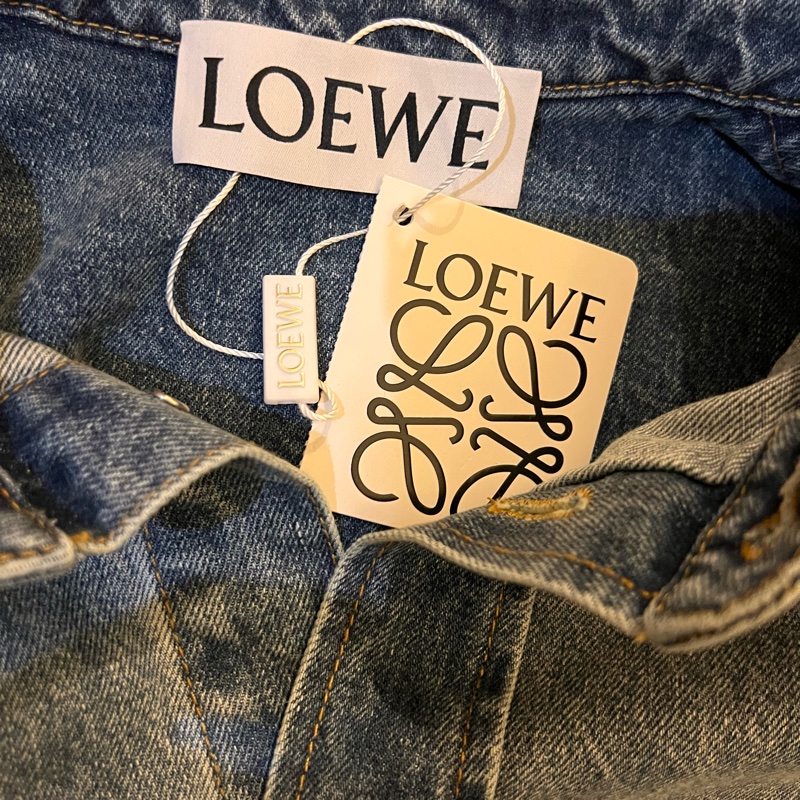 2025 《Loewe 》Anagram overshirt in denim刺繡牛仔外套(吊牌在)-4