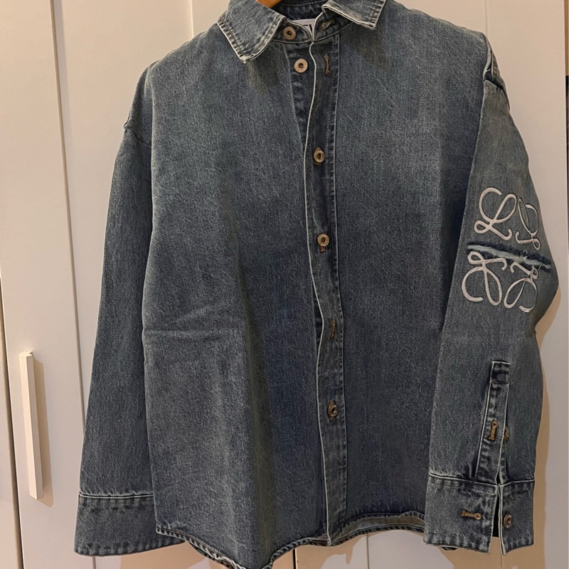 2025 《Loewe 》Anagram overshirt in denim刺繡牛仔外套(吊牌在)-5