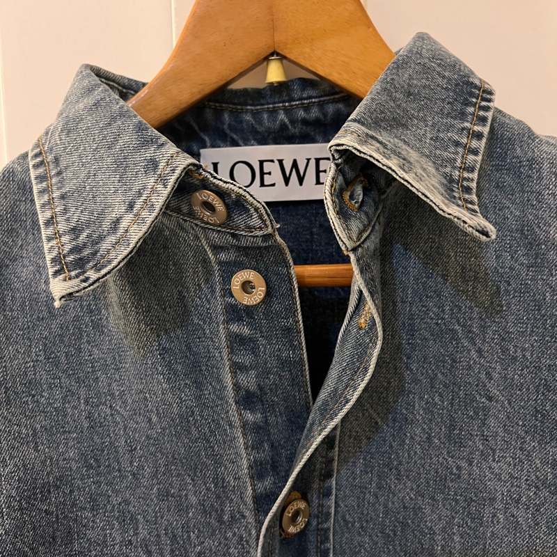 2025 《Loewe 》Anagram overshirt in denim刺繡牛仔外套(吊牌在)-6