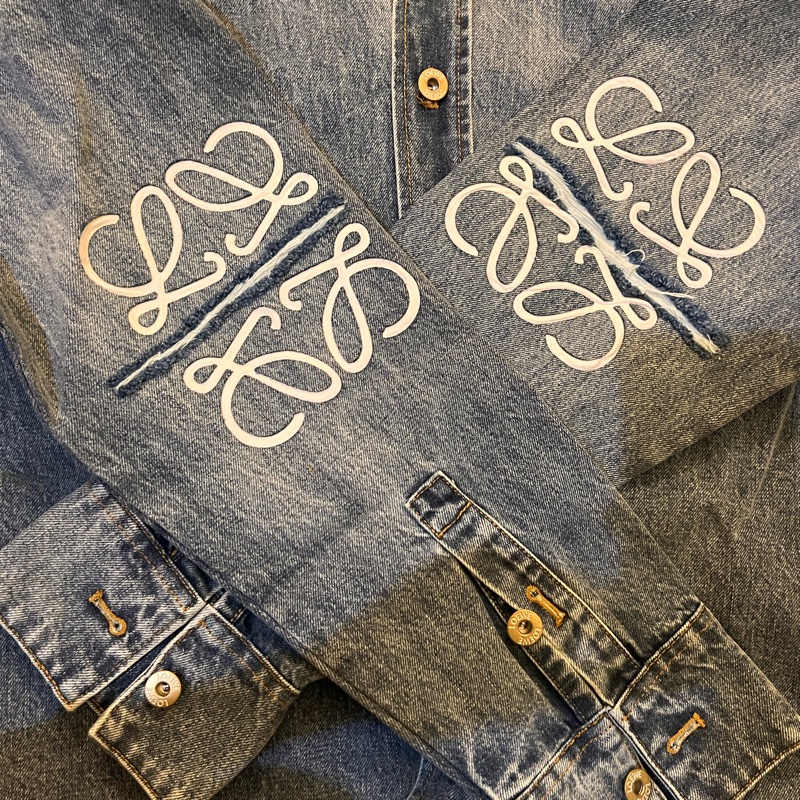 2025 《Loewe 》Anagram overshirt in denim刺繡牛仔外套(吊牌在)-15