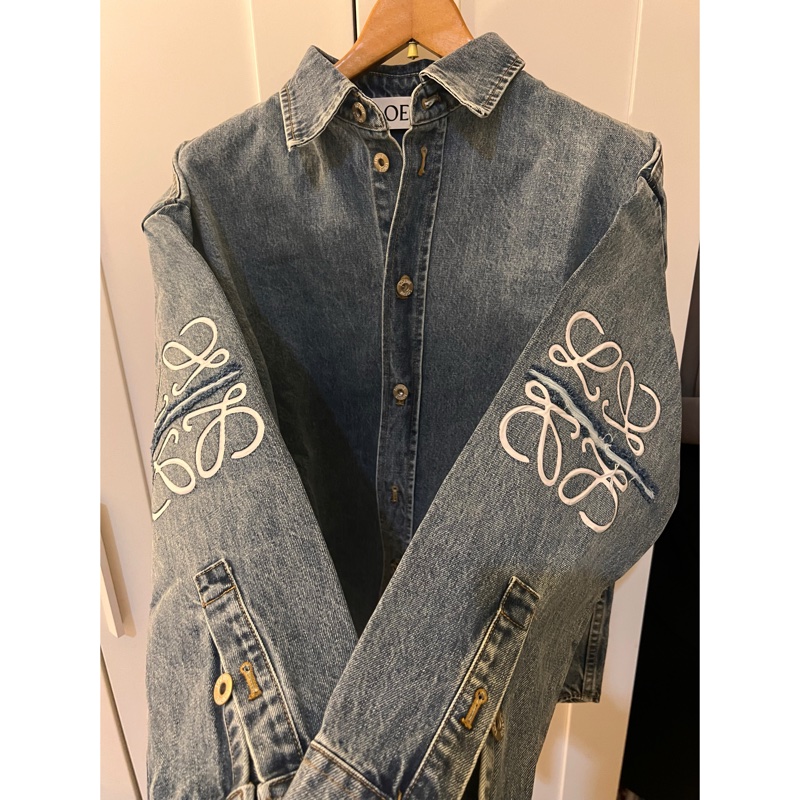 2025 《Loewe 》Anagram overshirt in denim刺繡牛仔外套(吊牌在)-17