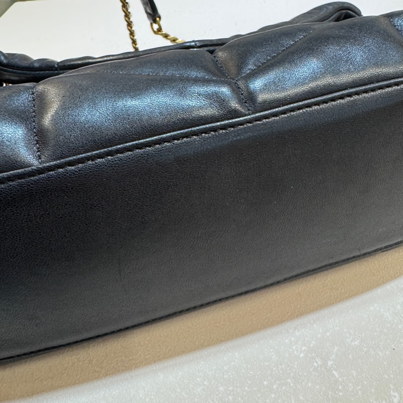 YSL黑金羊皮衍縫小號PUFFER側背包5774761 雲朵包-11