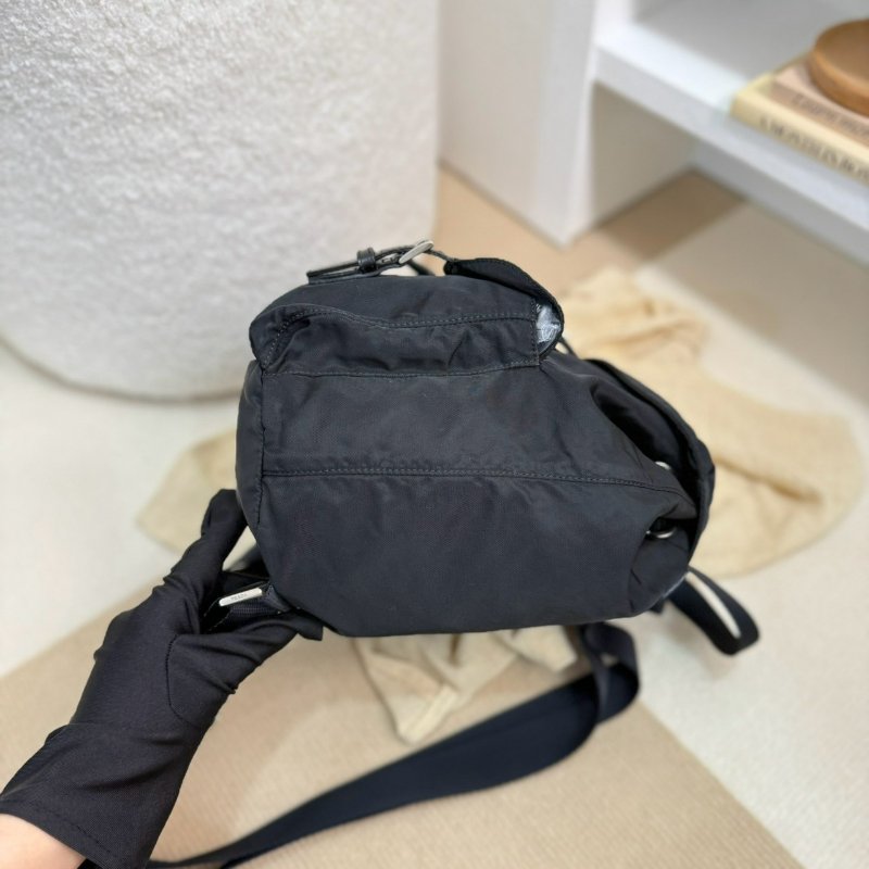🏷️Prada．降落傘尼龍後背包 小號-3