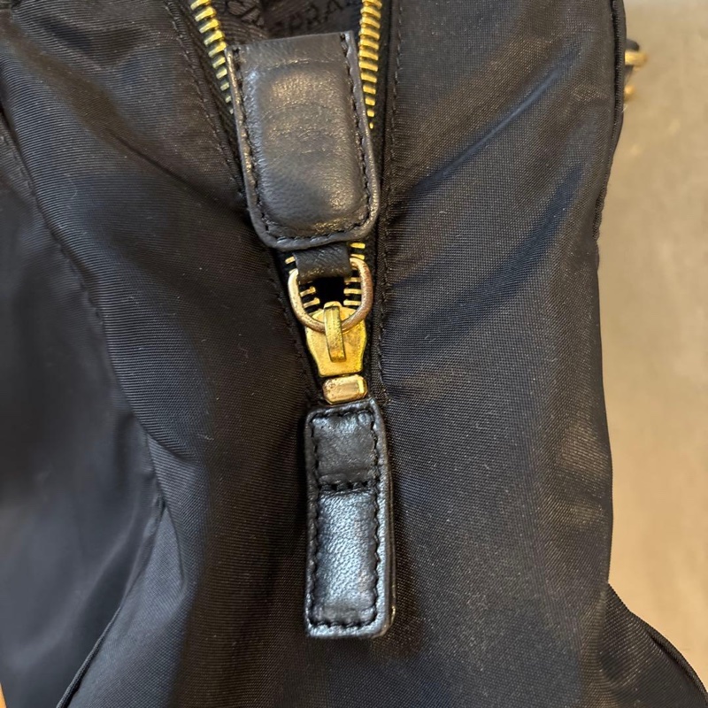 💝FuFu.Style ⟡.·* Prada 降落傘尼龍單肩包-19