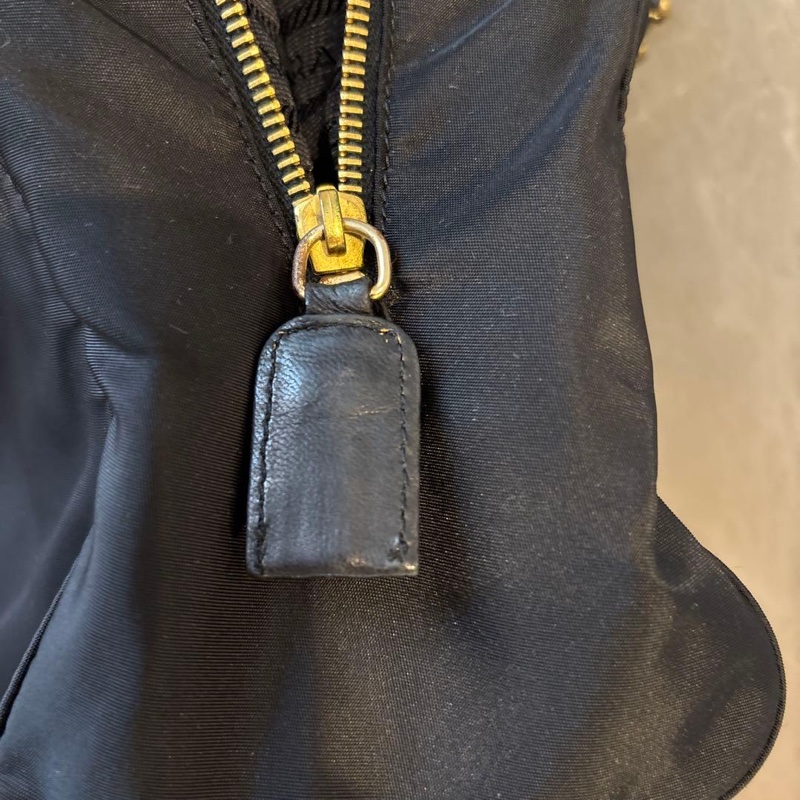 💝FuFu.Style ⟡.·* Prada 降落傘尼龍單肩包-28