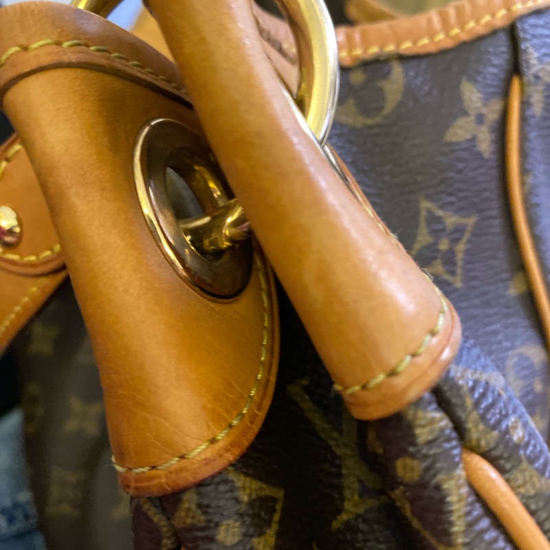 限中午前下單)LV 肩背包 單肩 寬背帶 m56382 無附件-23