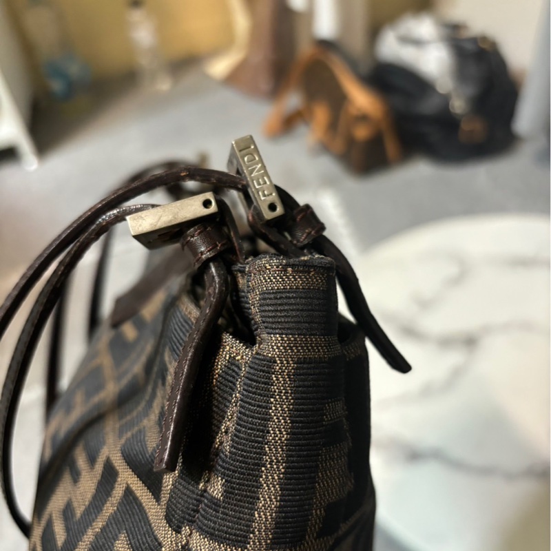 Fendi老花托特包-27