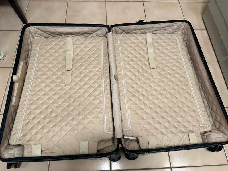 RIMOWA 限量款特殊款行李箱（四邊皮革）-3