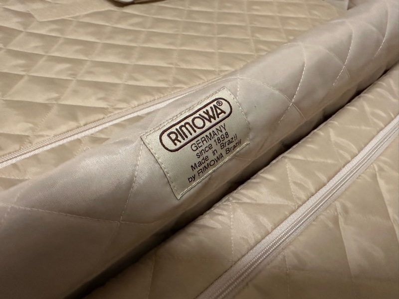 RIMOWA 限量款特殊款行李箱（四邊皮革）-4