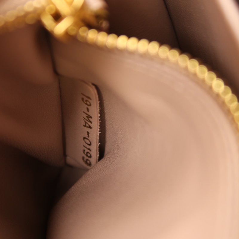 Dior 牛皮皮革30 Montaigne金扣肩背袋-6