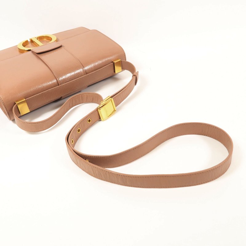 Dior 牛皮皮革30 Montaigne金扣肩背袋-9