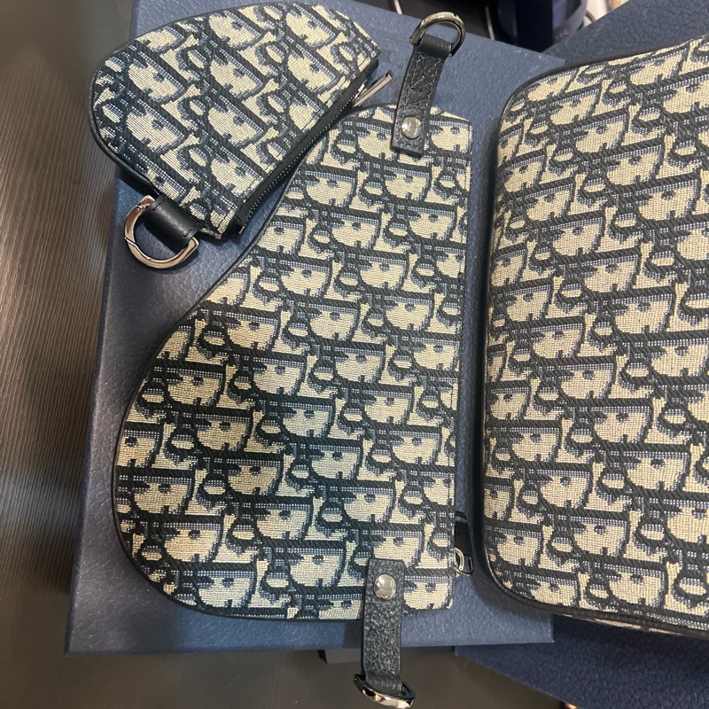 Saddle 三件式子母包~男包-11