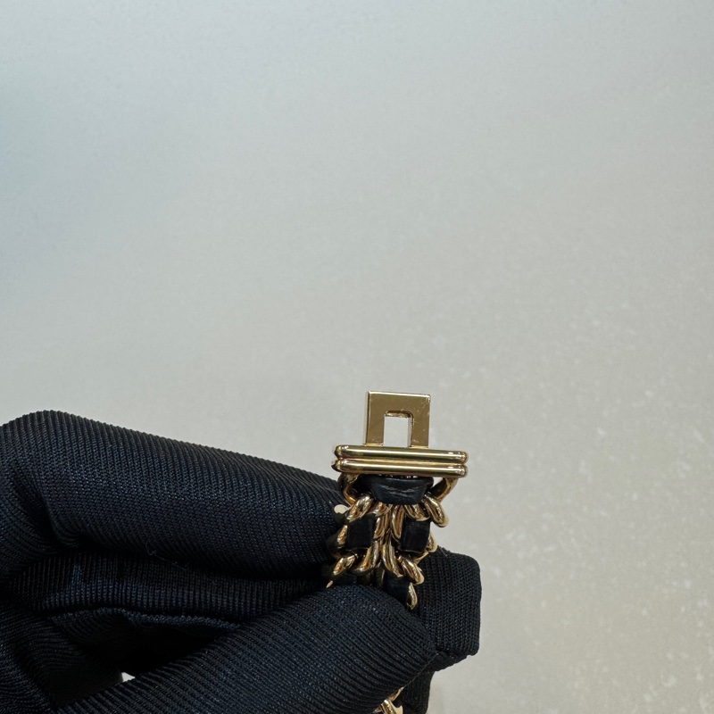 Chanel Premiere 皮穿鏈淡金色首映錶S號 H6951-11