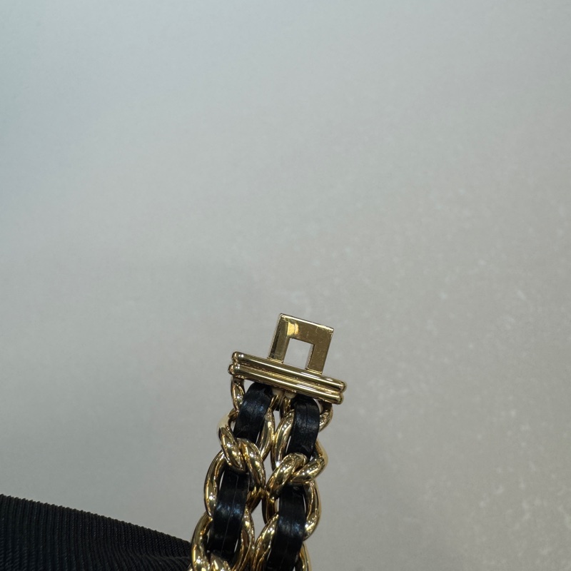 Chanel Premiere 皮穿鏈淡金色首映錶S號 H6951-12